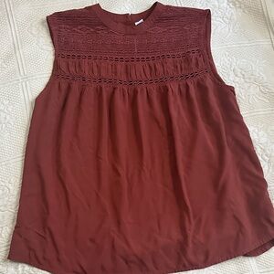 Old Navy Women's Sleeveless Lace Blouse - Rust